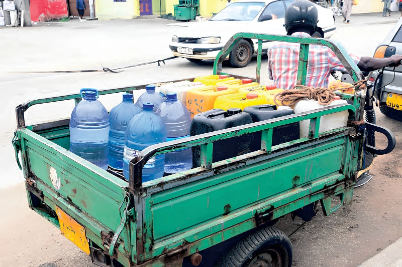 Distribution d'eau dans Libreville