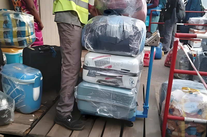 Port-Gentil : le kg de bagage passe de 1 000 à 2 000 francs dans le transport maritime