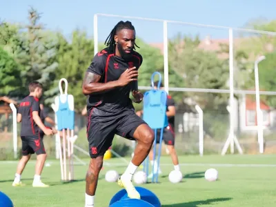 Aaron Appindangoye, footballeur international gabonais