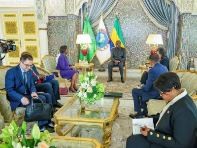 Phase de l’audience que le chef de l’Etat, Brice Clotaire Oligui Nguema, a accordée à la secrétaire générale de l’OIF, Louise Mushikiwabo