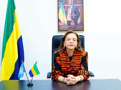 Pr Elza Joséphine Nkana Ayo-Bivigou