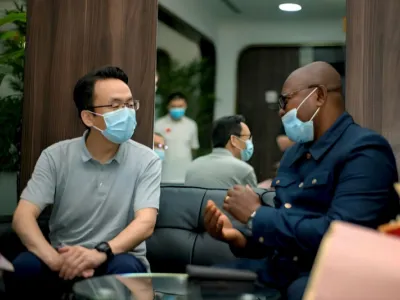 Experts chinois et congolais d'Ebola