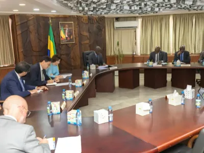 Gouvernement gabonais et les diplomates européens