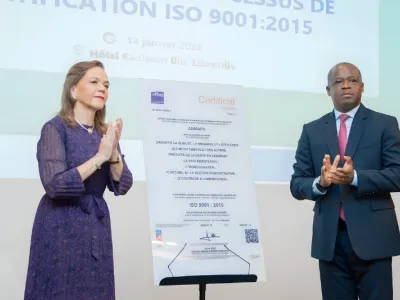 Hermann Immongault, vice-président du gouvernement et Pr Elsa Nkana Joséphine Ayo-Bivigou, ministre de la Santé