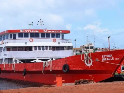 Navire Esther Miracle