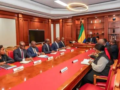 Brice Clotaire Oligui Nguema, président du Gabon et les directeurs généraux des régies financières