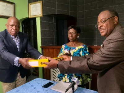  Passation de charges entre Anaclet Taty et Jacques Obame Essono à la FGA