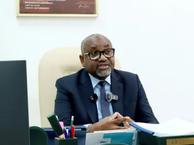 Pr Charles Edgar Mombo, ministre de l'enseignement supérieur