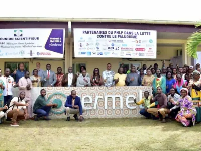 Réunion scientique, au Centre de recherches médicales de Lambaréné (Cermel)