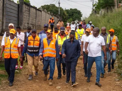 Descente de terrain effectuée par le ministre des Travaux publics Edgard Moukoumbi