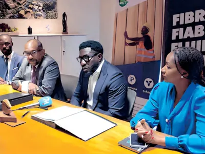 Signature de la convention entre Canalbox et la FMCT