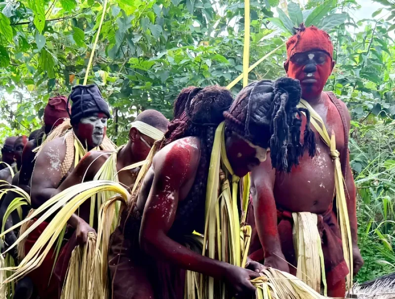 Pratiquants du Bwete Mombe